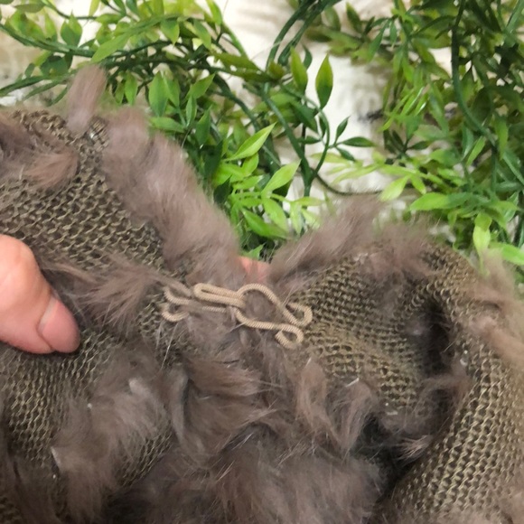 Real Rabbit Fur Vest - Picture 4 of 4